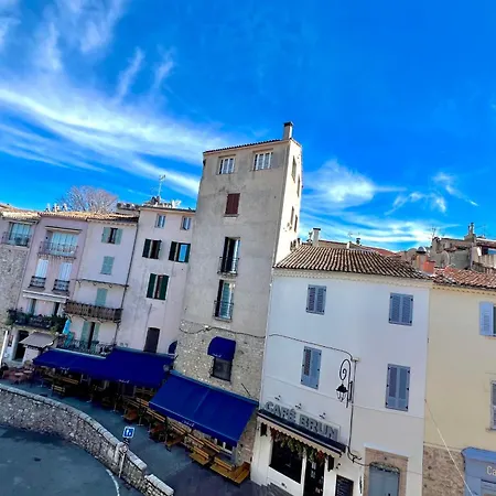 Old - 1 Bedroom - 4 People * Antibes